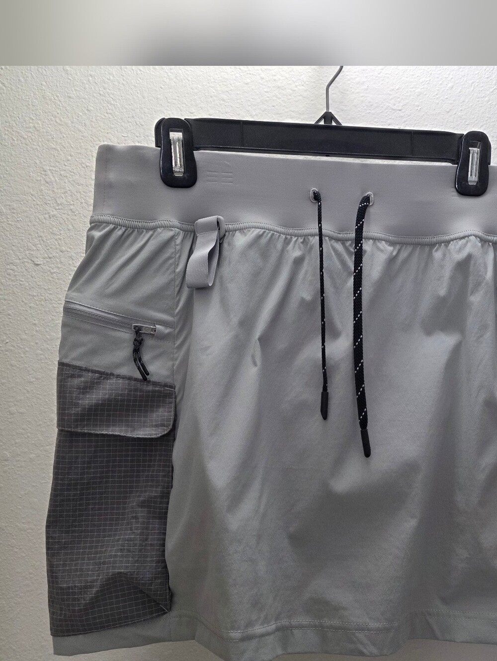 Lululemon Multipocket Hiking Skirt High Rise Size 12 - Picture 2 of 6